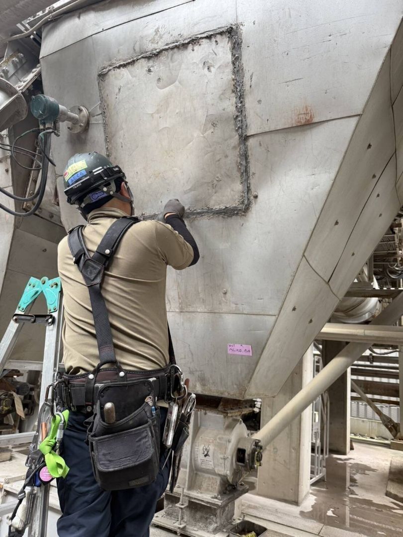 経験者歓迎/公共施設・工場の保温工事スタッフ/年収500万～800万スタート/賞与年2回×年収800万可/地元で長く働ける会社