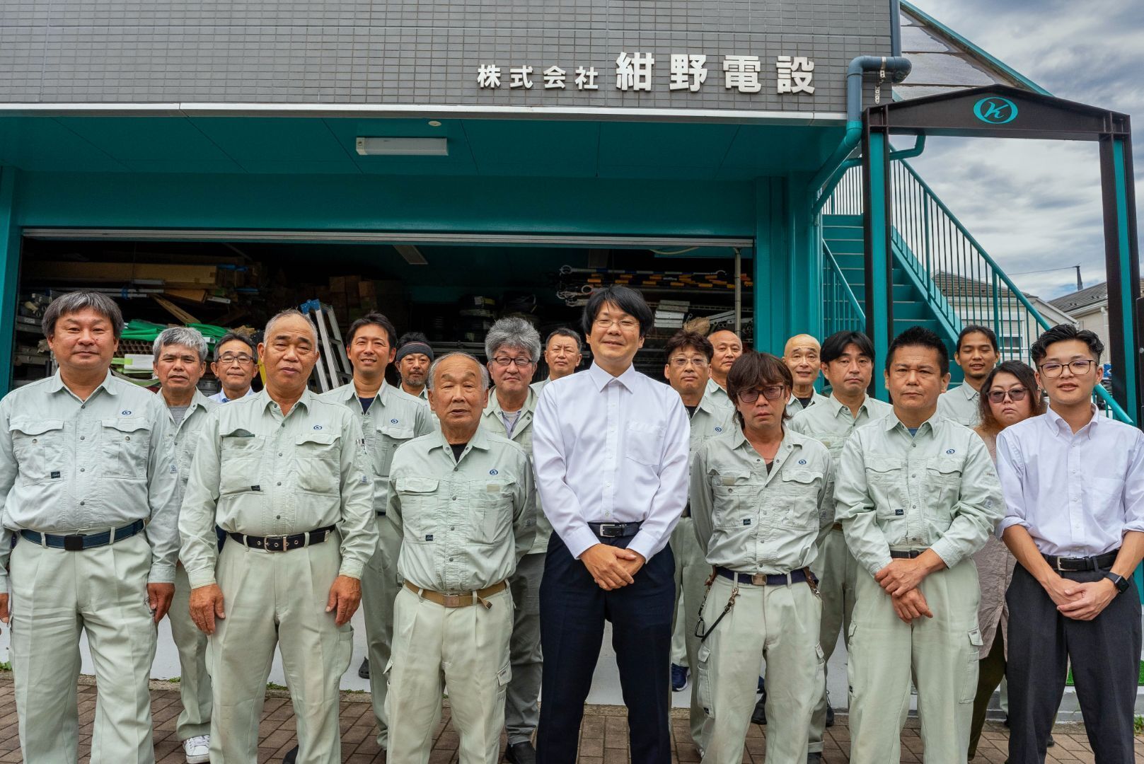 【電気施工管理】数億円規模のプロジェクトを動かす司令塔へ｜月給53万可・年間休日120日・狛江市