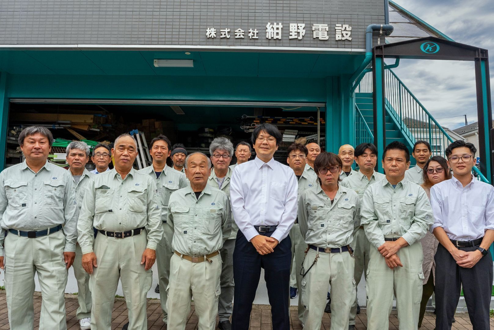 【電気工事士】官公庁案件で安定＆高待遇を。住宅手当3万・手当充実・年間休日120日・狛江市