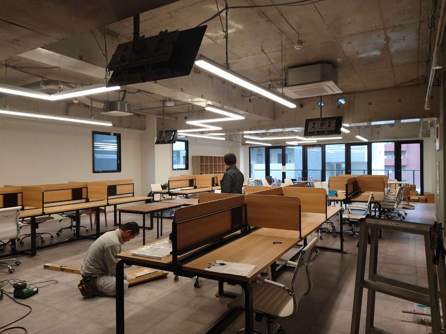 2021年 オフィス新装工事 天神地区 | オフィス・事務所の施工事例 | 福岡市博多区の総合建設業 ・設備工事一式【空間建築店】