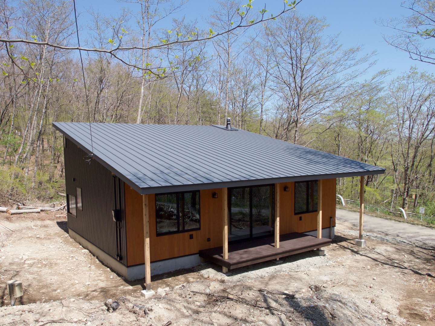 リビングでつながる 片流れ屋根の住まい | 戸建ての施工事例 | タテログ ®- 新しいログハウス - 木のぬくもりに包まれる暮らし