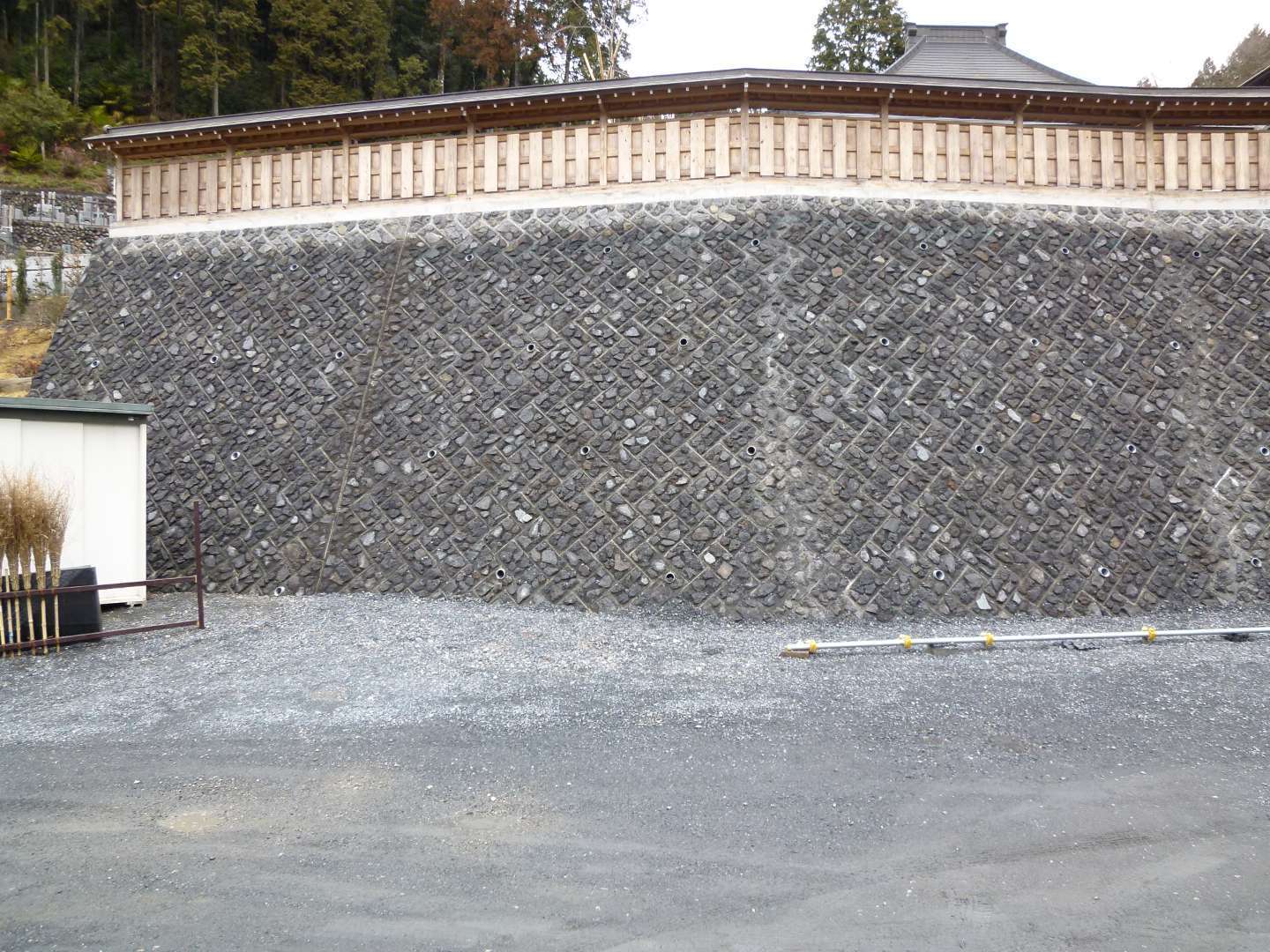東京都西多摩郡日の出町 間知ブロック積 土留め、造成 施工事例 | 土木（舗装・砂防・河川・管路など）の施工事例 | 間知ブロックの事なら埼玉 ...