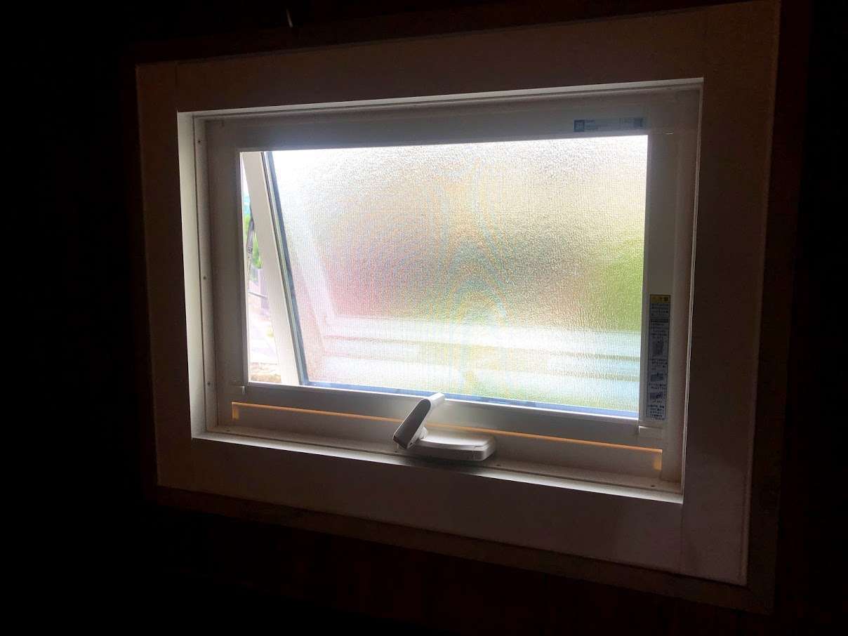 窓の交換 | 戸建ての施工事例 | 神奈川県西部で窓やドア、シャッターなどのリノベ工事は【有限会社タクト】