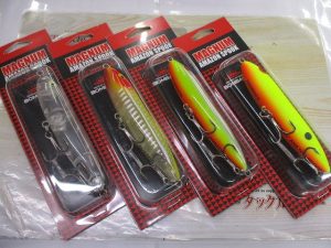 ボンバダルアー入荷！