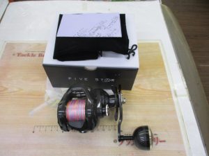 かめや(ﾌｧｲﾌﾞｽﾀｰ)「ﾀﾝｸ右ﾊﾝﾄﾞﾙ」入荷です。