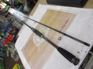 ｱﾌﾞ「ｸﾛｽﾌｨｰﾙﾄﾞ XRFS-862M」入荷です。