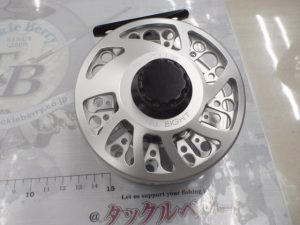 ☆ﾉｰﾁﾗｽNo8 右巻入荷☆