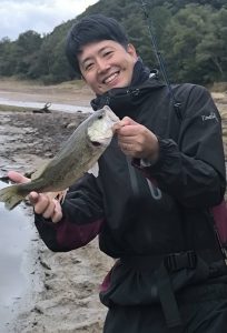 ﾌﾞﾗｯｸﾊﾞｽ釣れています！釣行の際はぜひ当店をご利用下さい。