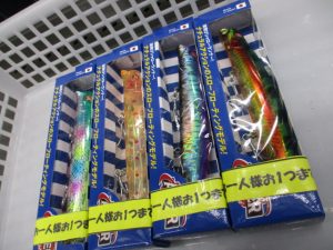 ﾌﾞﾙｰﾌﾞﾙｰ新作　ｱｲｻﾞｰ125ﾘﾗｰﾄﾞ入荷！