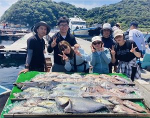 ★ＴＢ平野店・仲間で海上釣り堀釣果★