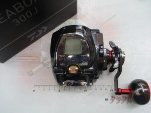 【姫路英賀保店】18ｼｰﾎﾞｰｸﾞ 300J入荷!!