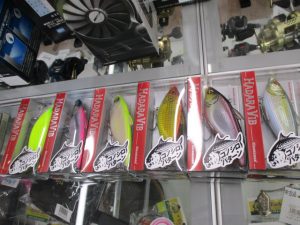 *大型ベイトか？マイクロベイトか？*