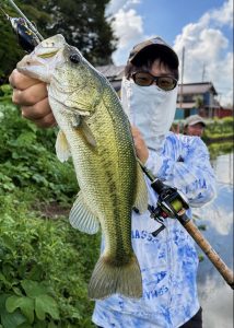 霞水系付近で水面炸裂！