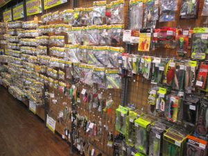 中古ルア一・ワーム　一挙大量大放出！！