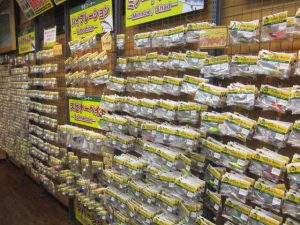 中古ルア一・ワーム　一挙大量大放出！！