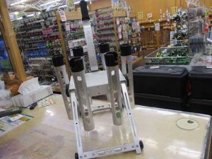 ロデオクラフトのスーパーカスタムロッドスタンド入りました！