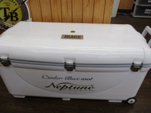 100Lクーラー入荷!!