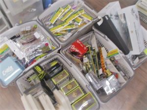 中古バスプラグ沢山入荷!!他、各種、クーラーボックス等