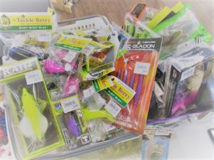 新品、中古続々入荷!!