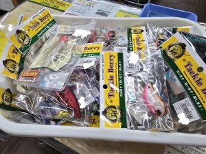 中古ルアー準備中♪