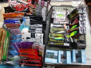 新品のバスワーム、ルアー、管理釣場ルアー、エギなど入荷しました。
