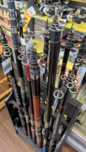 【大量入荷】投げ竿＆アブ大型両軸リールを品出し中！連休最終日もブラックフライデーが熱い！🔥