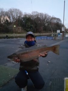 ビックワン！甲斐サーモン！