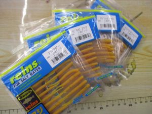 三陸ｶﾗｰ入荷