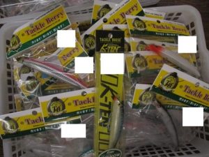 中古ルアーや小物、餌用品が大量入荷☆