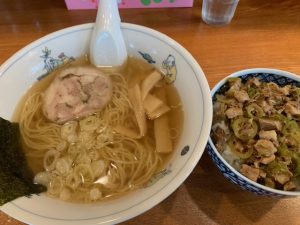 スタッフ宮田のマネをしてみました。