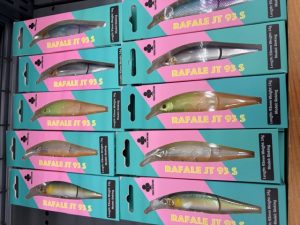 ジョイントなのに”ぶっ飛ぶ”ミノー入荷しました！