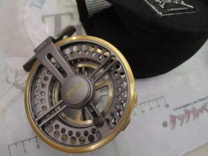 黒鯛師 THEｱｽﾘｰﾄﾍﾁ 90W-TG ﾁﾀﾝ/ｺﾞｰﾙﾄﾞ