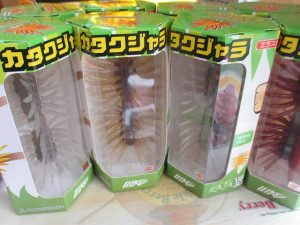 ★☆★話題のイマカツ商品大量入荷！！＆ビックベイトシーバスの必需品ルアー！！そして謎の少女襲来！？☆★☆