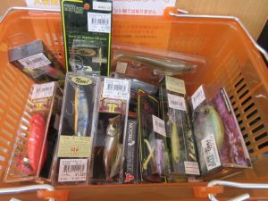 中古バスルアー入荷情報！