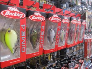新品バスルアー入荷！！