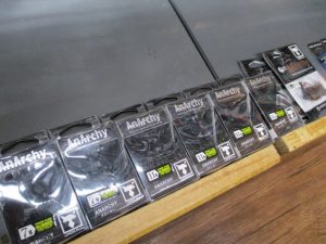新品アナーキー/ラスターブレード/ドリフトフライ他入荷!!