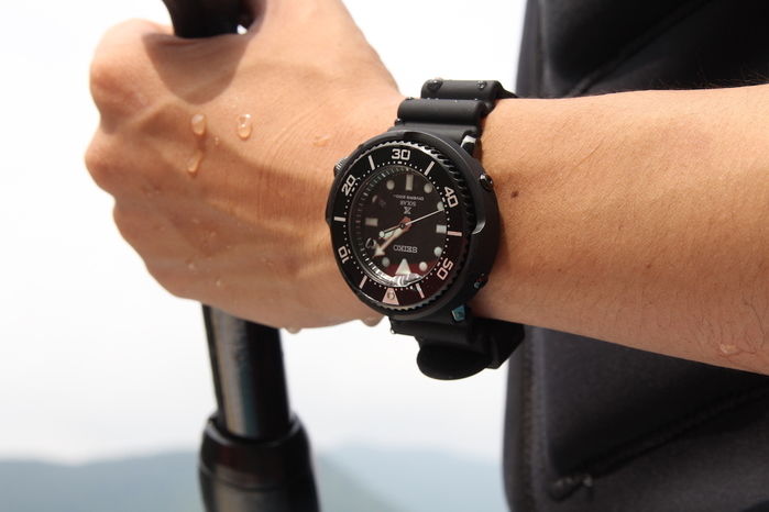 Supで検証 アウトドアで使う時計に防水機能は必要 キャンプ アウトドア情報メディアhinata