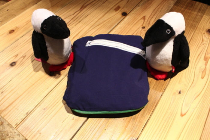 折りたたまれたパッカブルジャケット