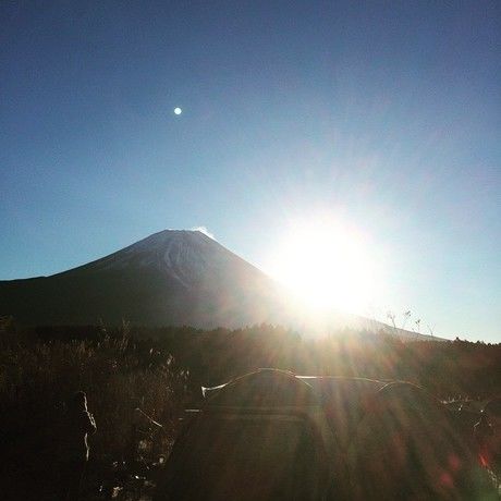 日の出と富士山