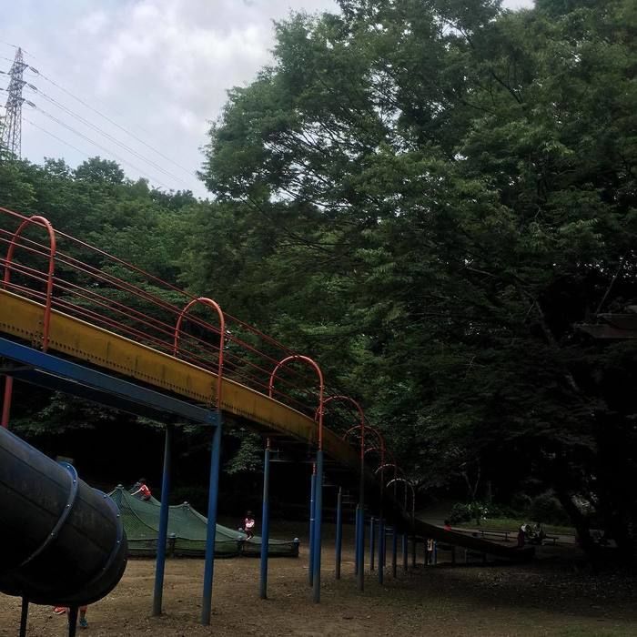 公園の遊具の写真