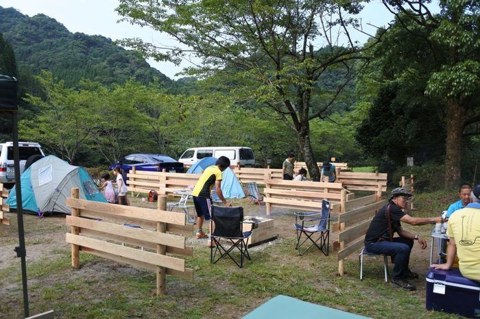 蜂の巣キャンプ場のテントサイトの写真