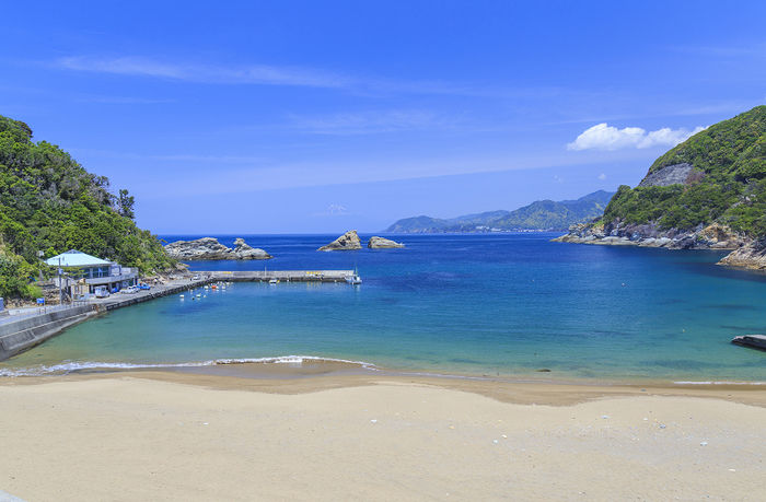 綺麗な海と砂浜の写真