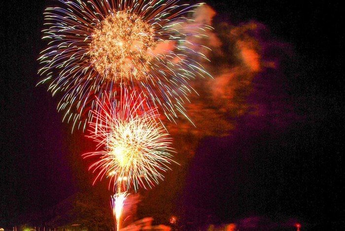 打ち上がった花火の写真