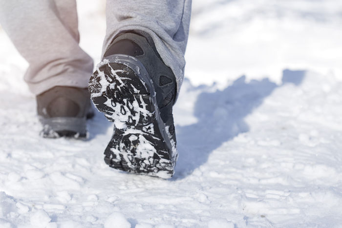 雪道を歩くブーツのソール