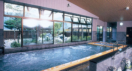 西湖自由キャンプ場の周辺温泉施設