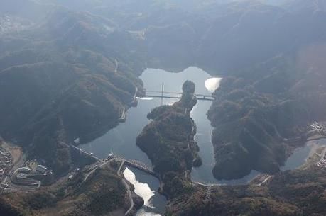 西秩父桃湖の上空風景