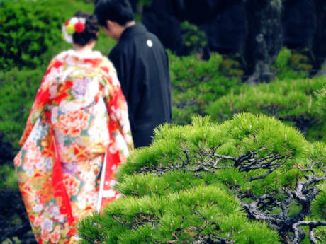 着物姿の男女