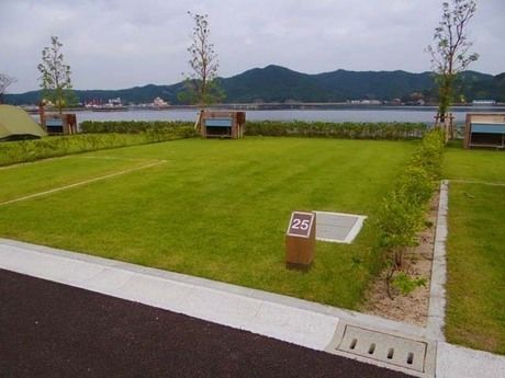 休暇村南淡路シーサイドオートキャンプ場のサイト風景