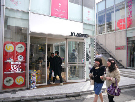 XLARGEの店舗の様子