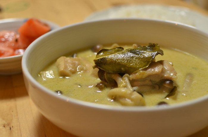 食卓のココナッツカレー